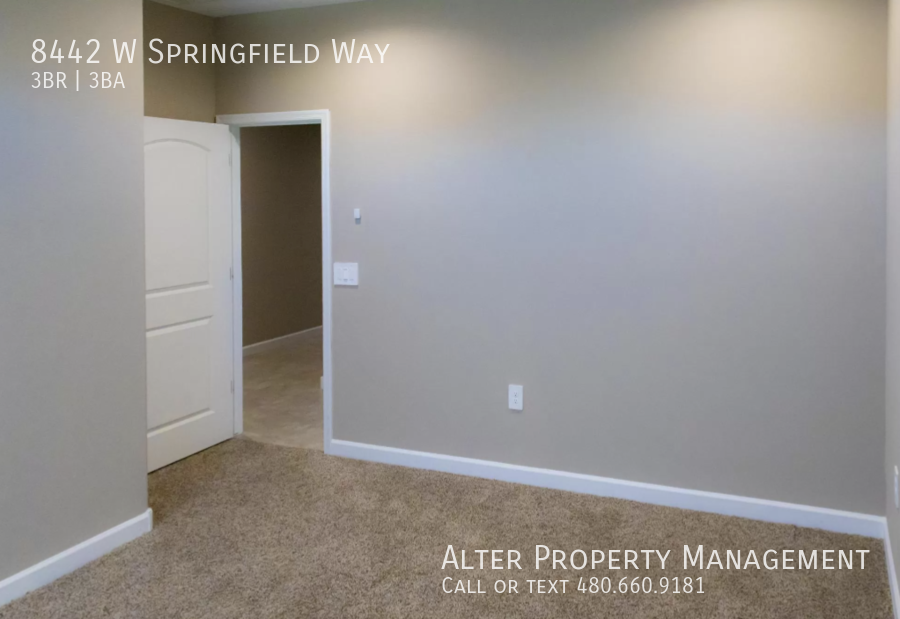 8442 W Springfield Way - Photo 5 of 32
