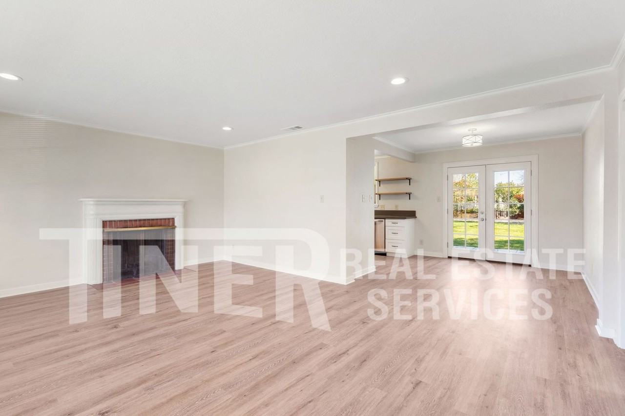 2520 Cambon Way - Photo 3 of 19