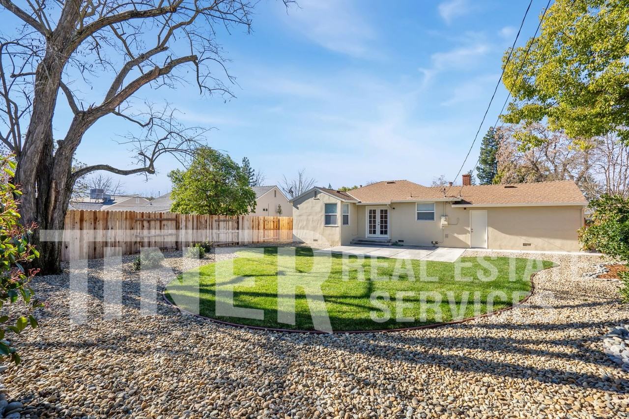 2520 Cambon Way - Photo 4 of 19