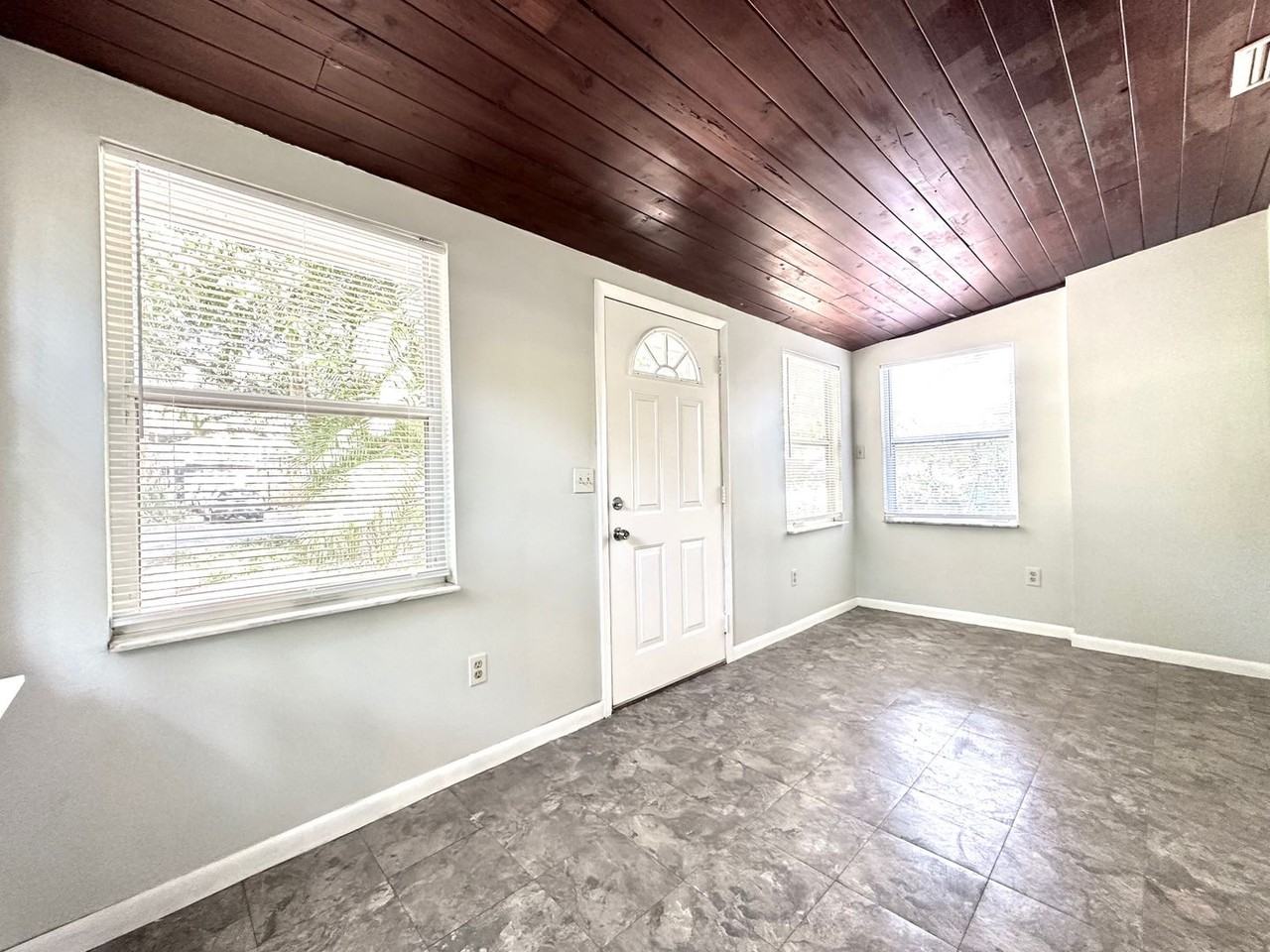 2506 54th St S - Photo 3 of 20