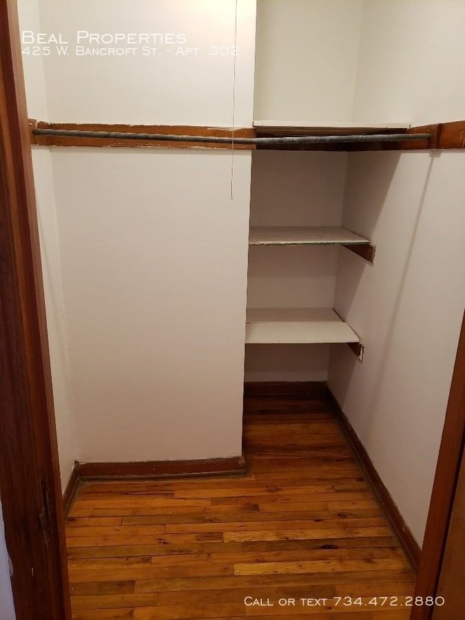 425 W Bancroft St #302 - Photo 3 of 9