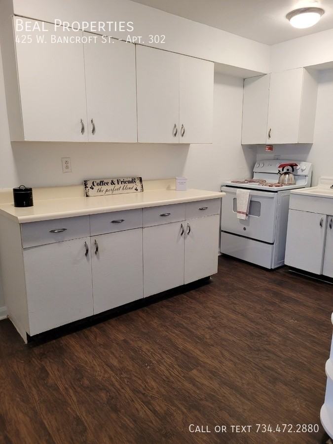 425 W Bancroft St #302 - Photo 6 of 9
