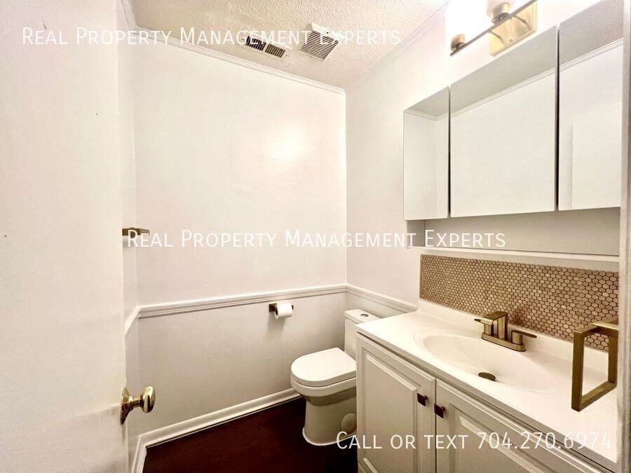 723 Cricketwood Ln - Photo 6 of 9