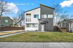 featured image of 204 N Getzendaner St #2