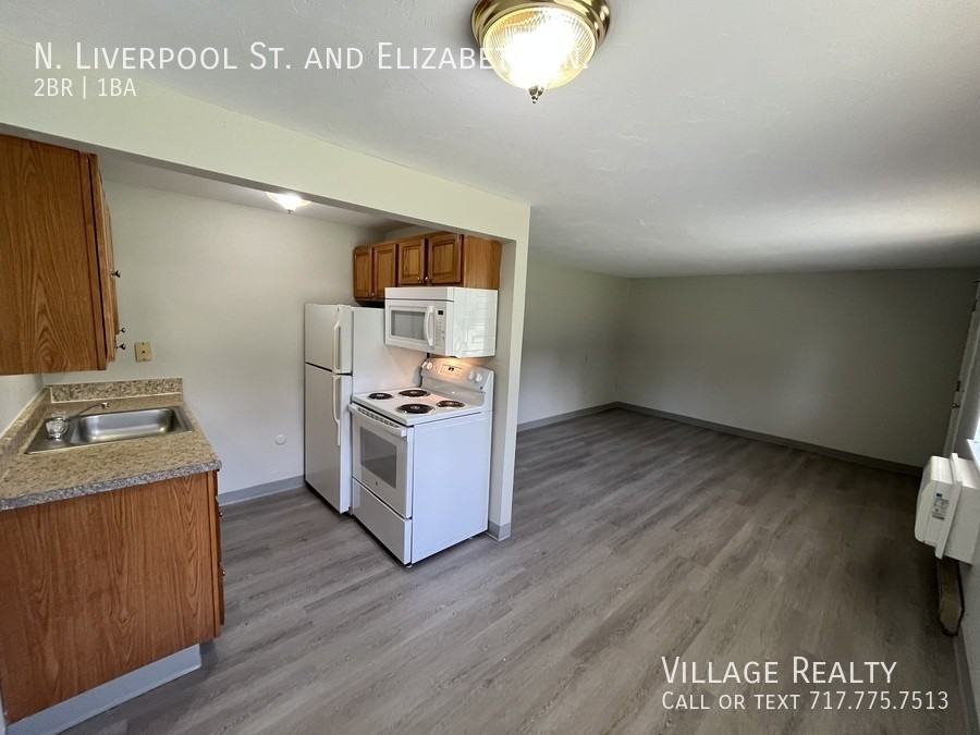 Liverpool & Elizabeth Ln. #F - Photo 4 of 50