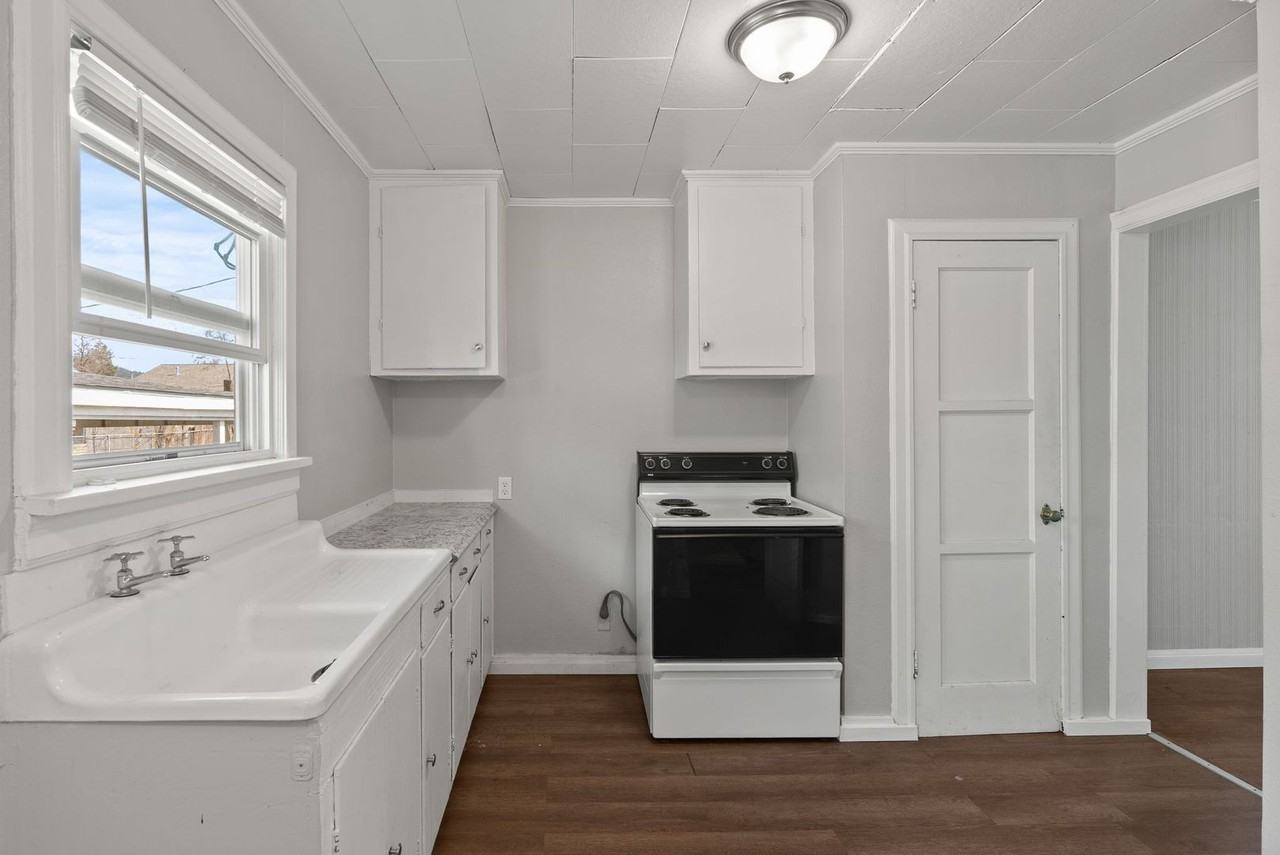 Avalon Cottages - Photo 5 of 6