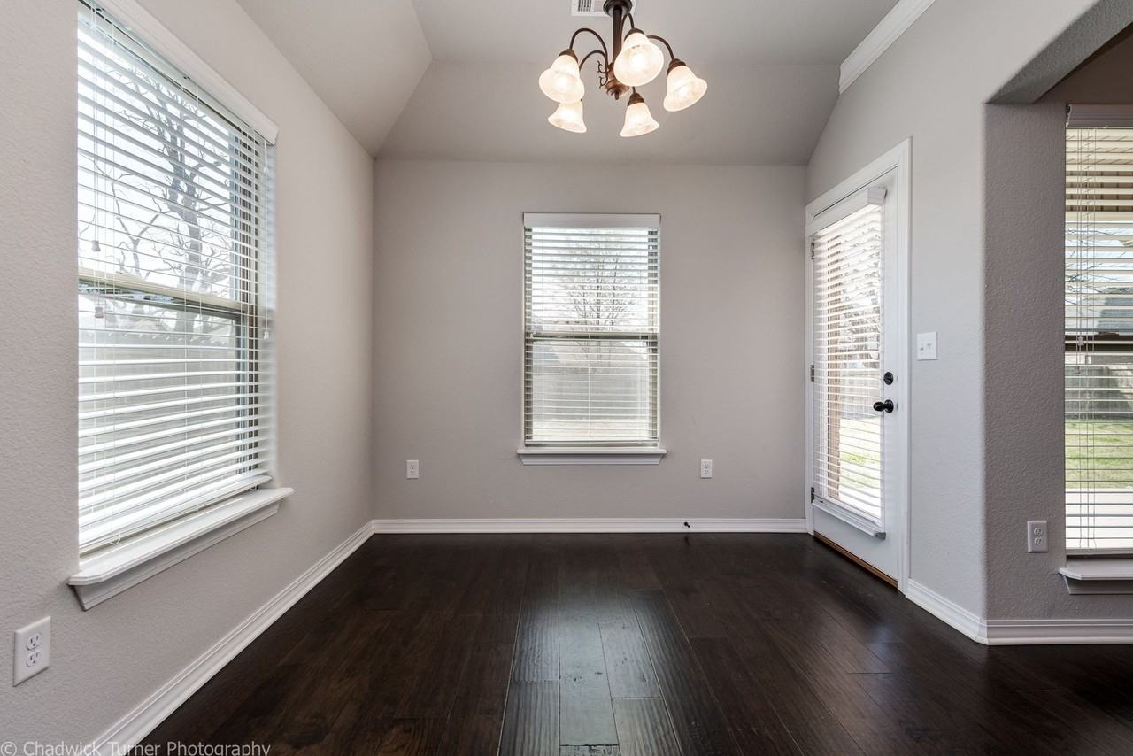 1001 Gardenia St - Photo 3 of 17