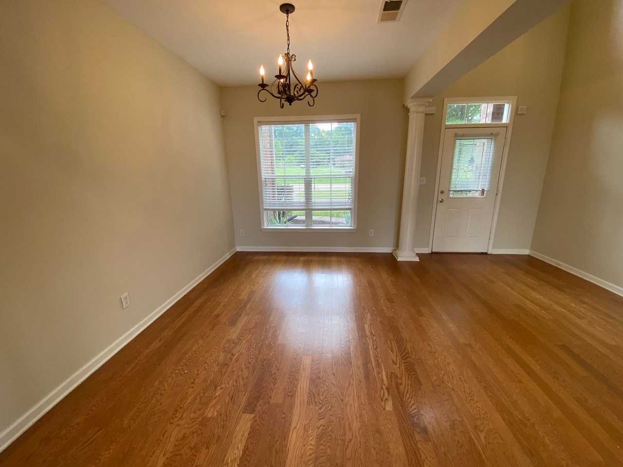 8262 Old Brownsville Rd - Photo 5 of 39