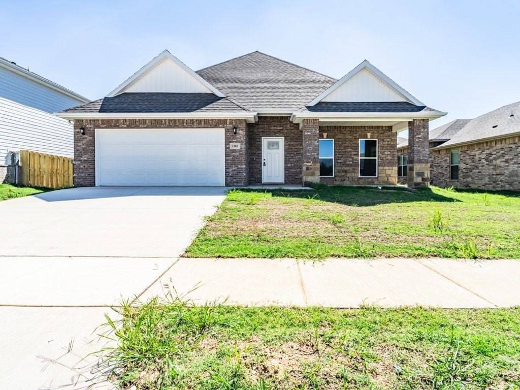 2101 Wildflower Dr - Photo 2 of 18