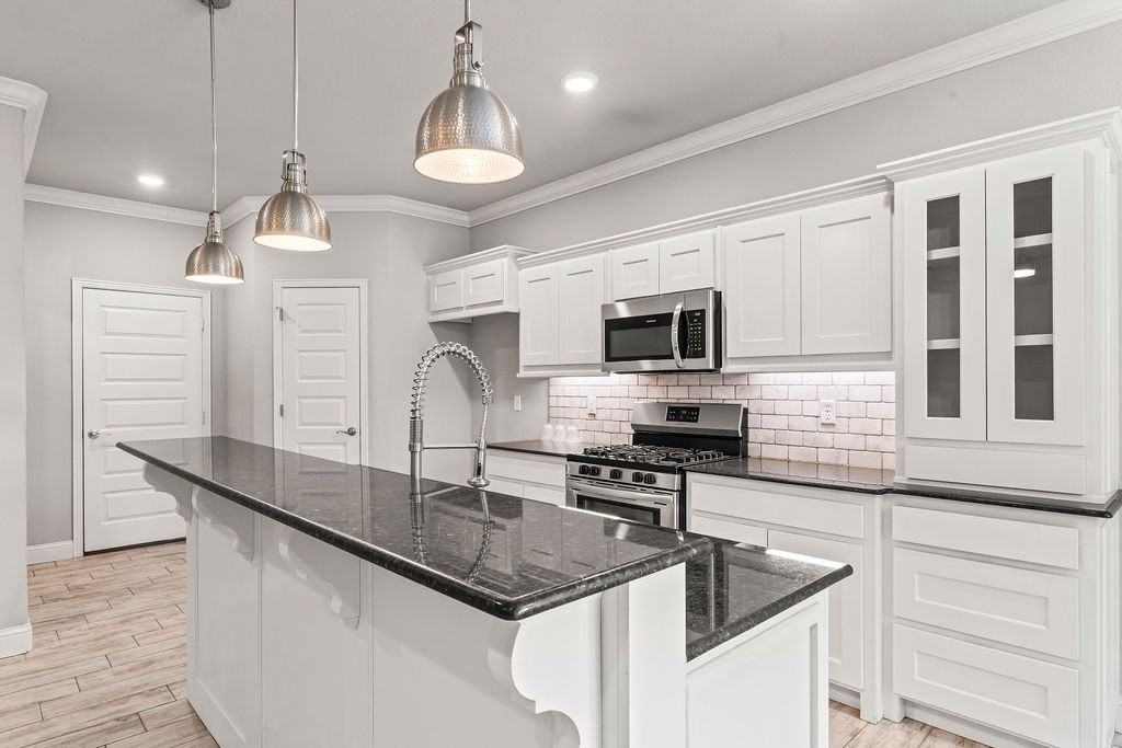 2302 Aspen - Photo 7 of 28