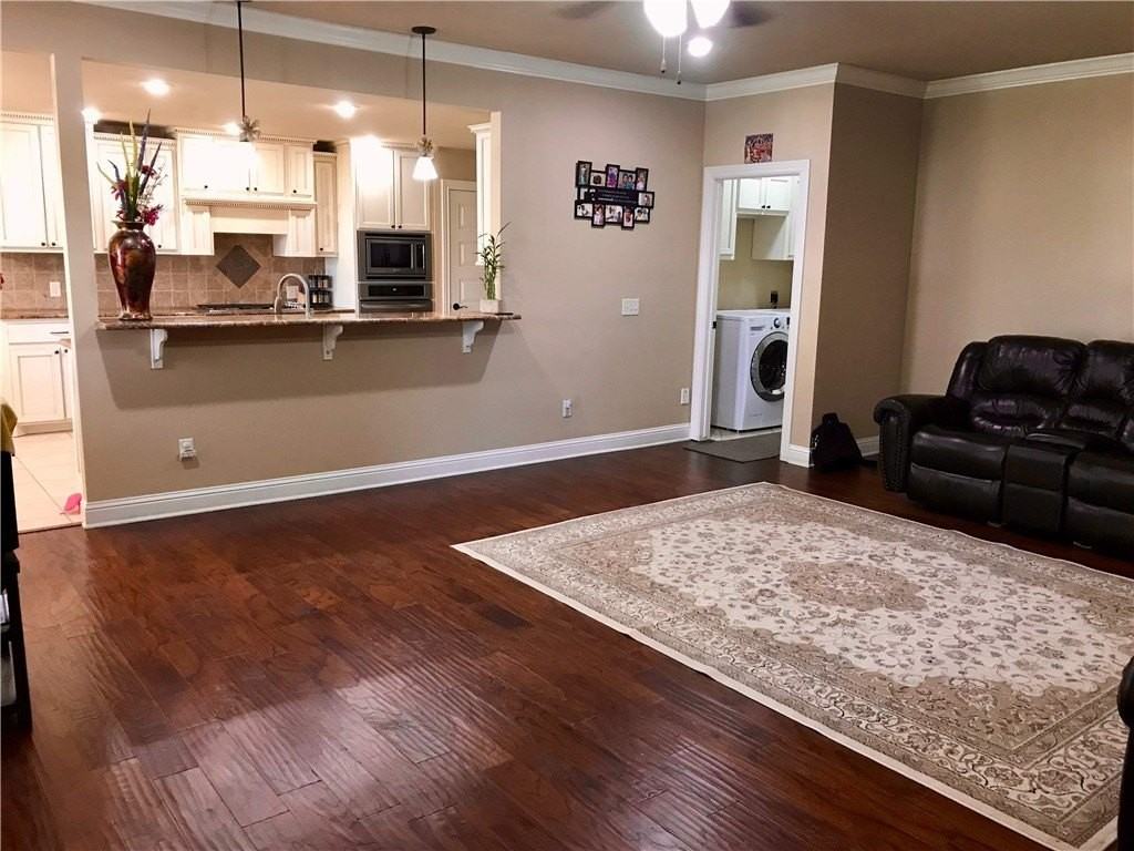 805 Sw Caprington St - Photo 7 of 12
