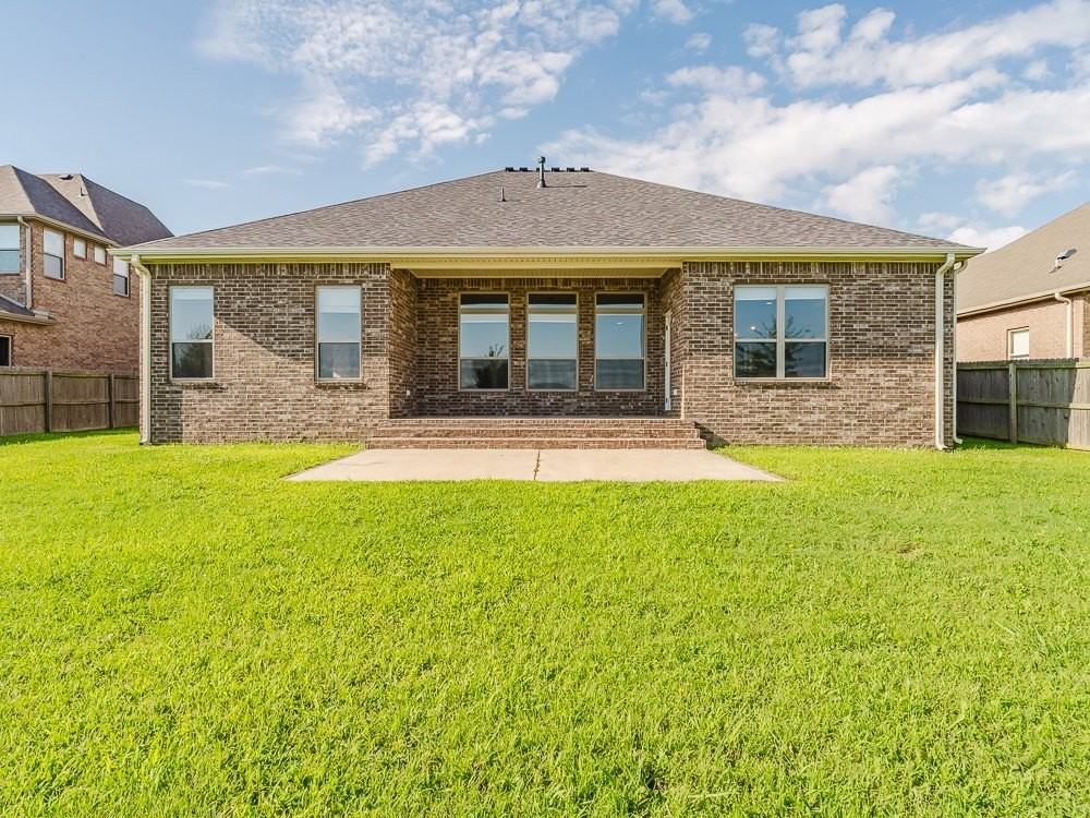 1500 Sw Wisteria Ave - Photo 5 of 37