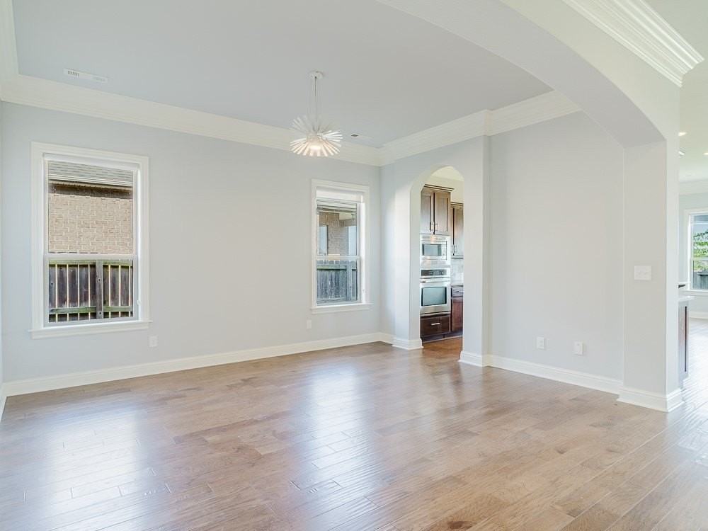 1500 Sw Wisteria Ave - Photo 6 of 37