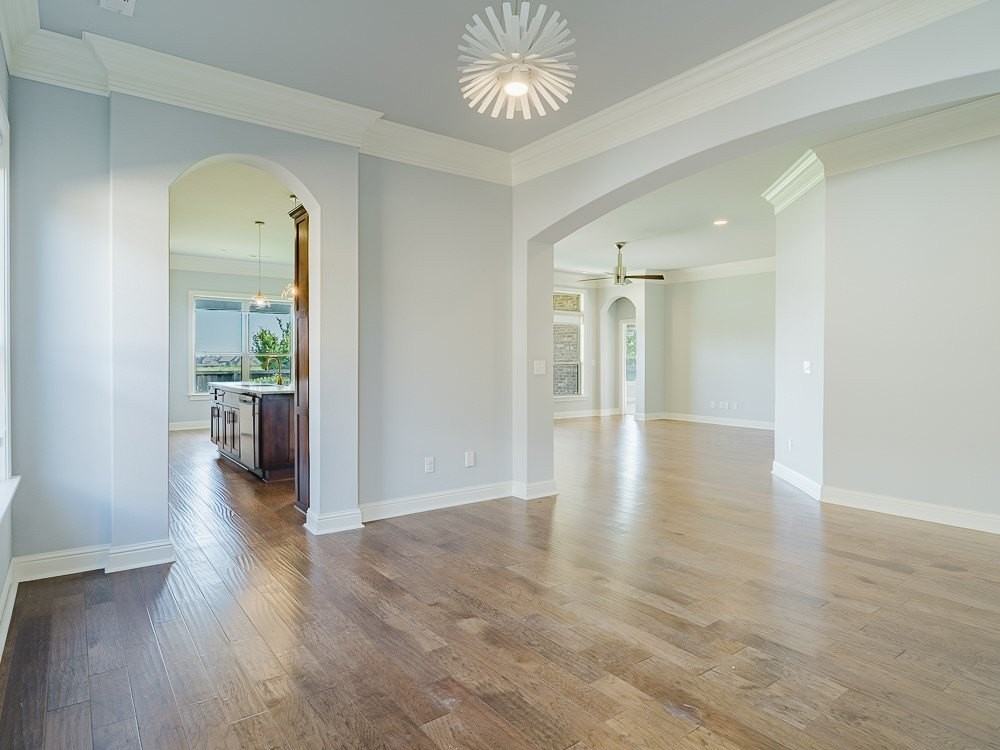 1500 Sw Wisteria Ave - Photo 7 of 37