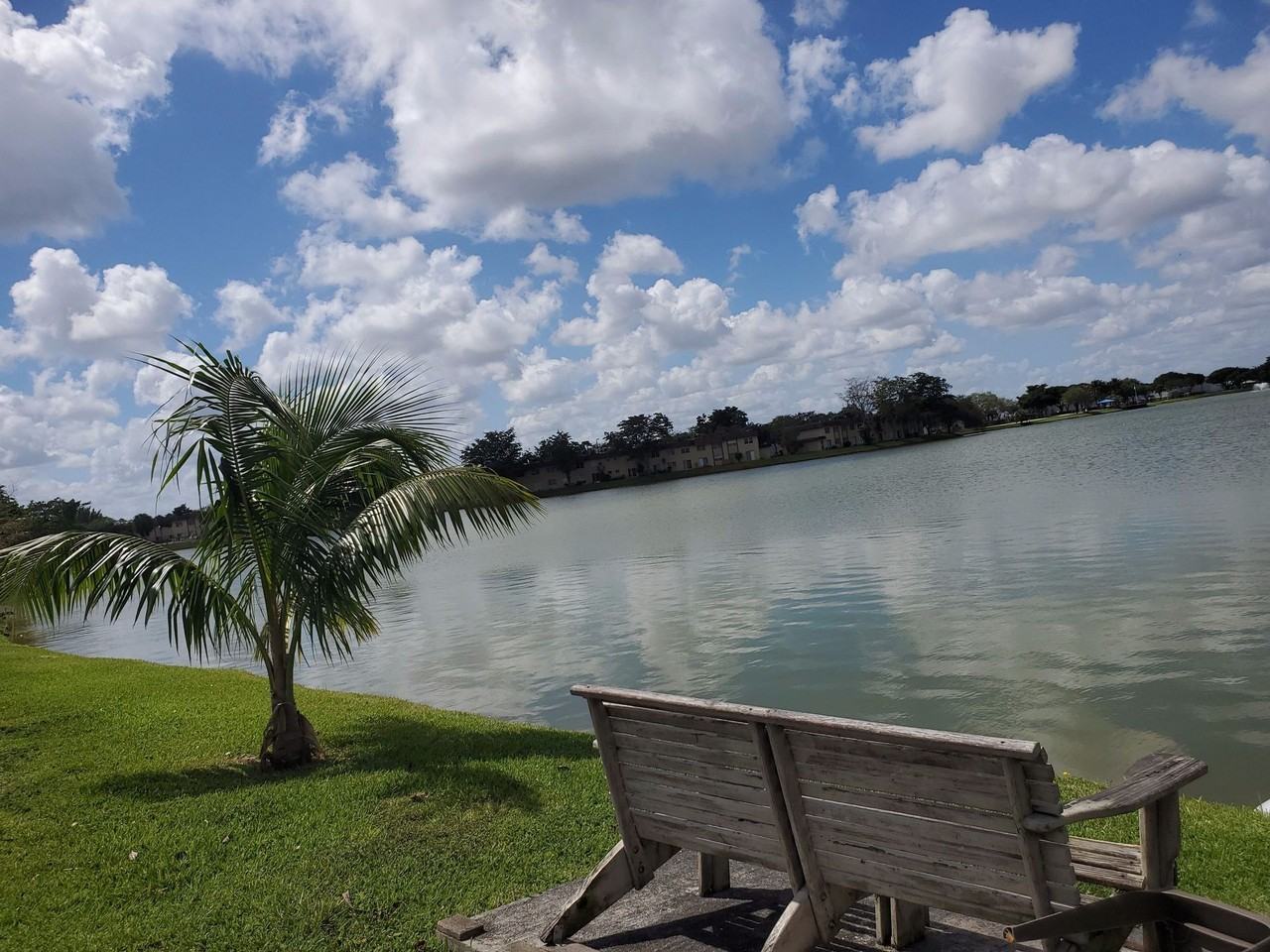 511 Banks Rd Margate, FL 33063 - Photo 3 of 10