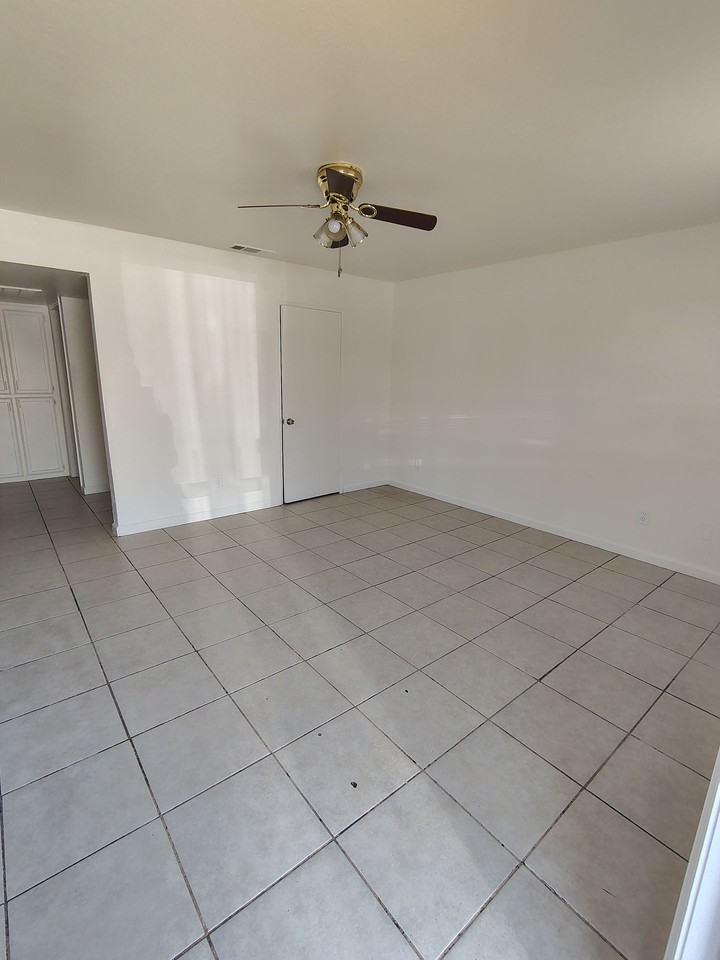 2 Bed / 1 Bath – Gated Unit with Private Patio | Bakersfield - Photo 2 of 26