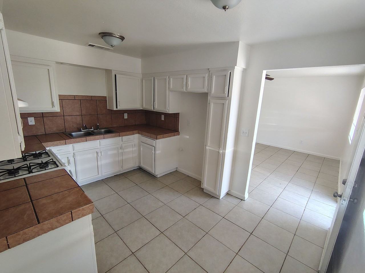 2 Bed / 1 Bath – Gated Unit with Private Patio | Bakersfield - Photo 3 of 26