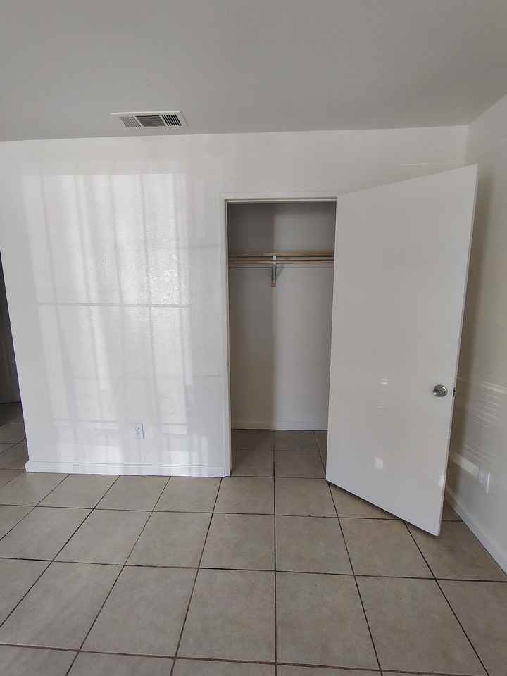 2 Bed / 1 Bath – Gated Unit with Private Patio | Bakersfield - Photo 7 of 26