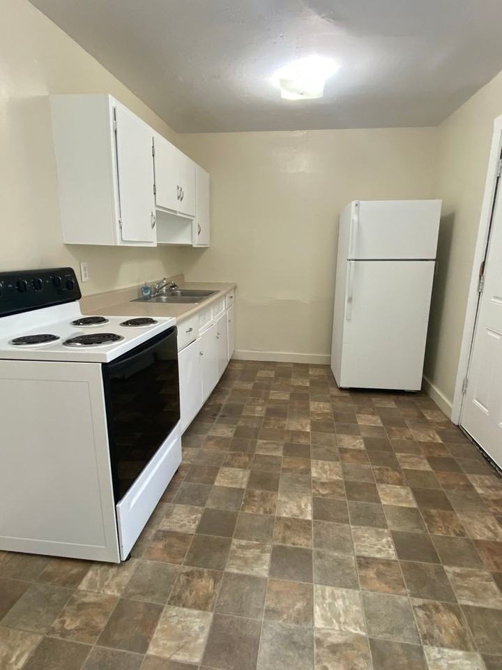 3432 Sw Brendan Ave - Photo 5 of 16