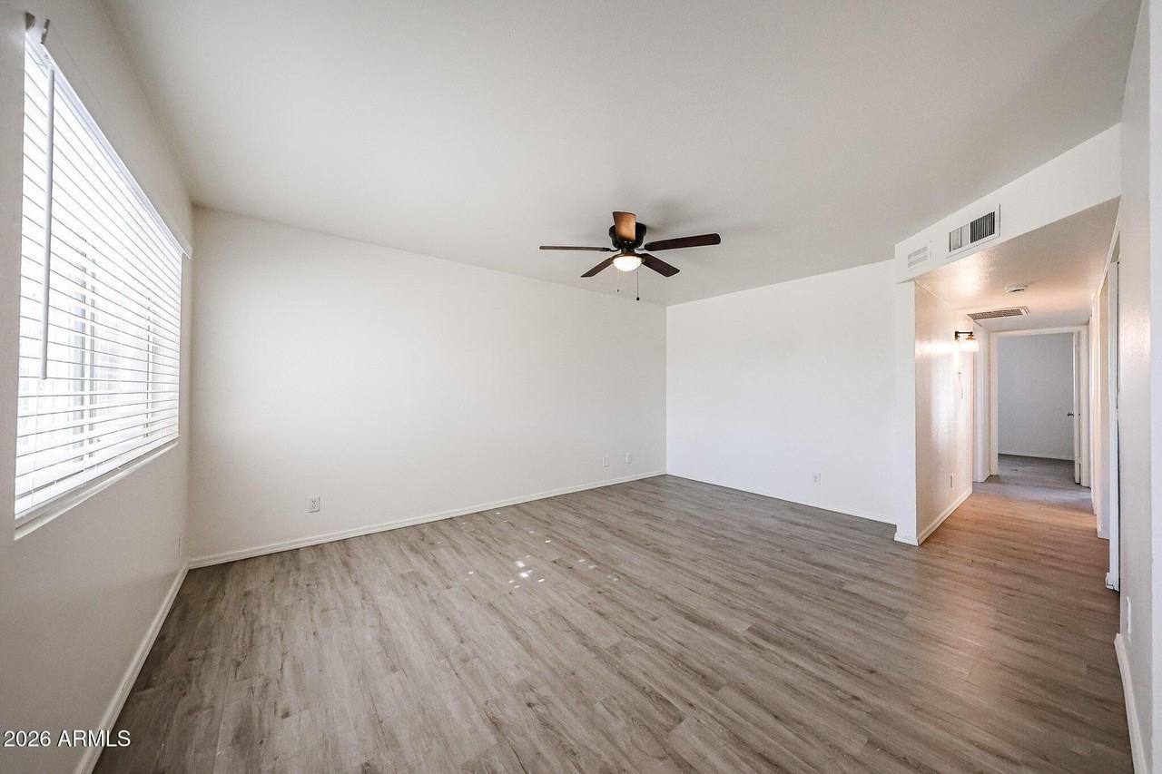 2226 W Heatherbrae Dr #1 - Photo 5 of 26