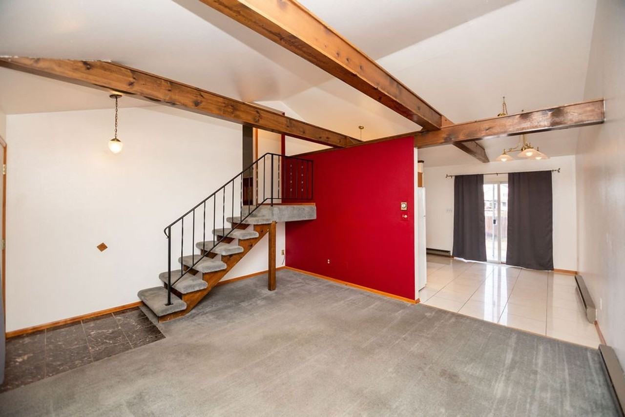 3208 Spruce Dr - Photo 4 of 25