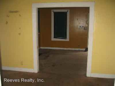 1115 Cottrell St - Photo 3 of 6