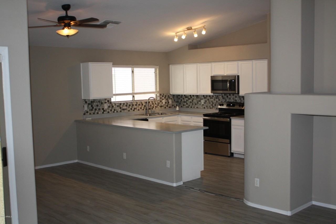 6123 N 135th Dr - Photo 6 of 19