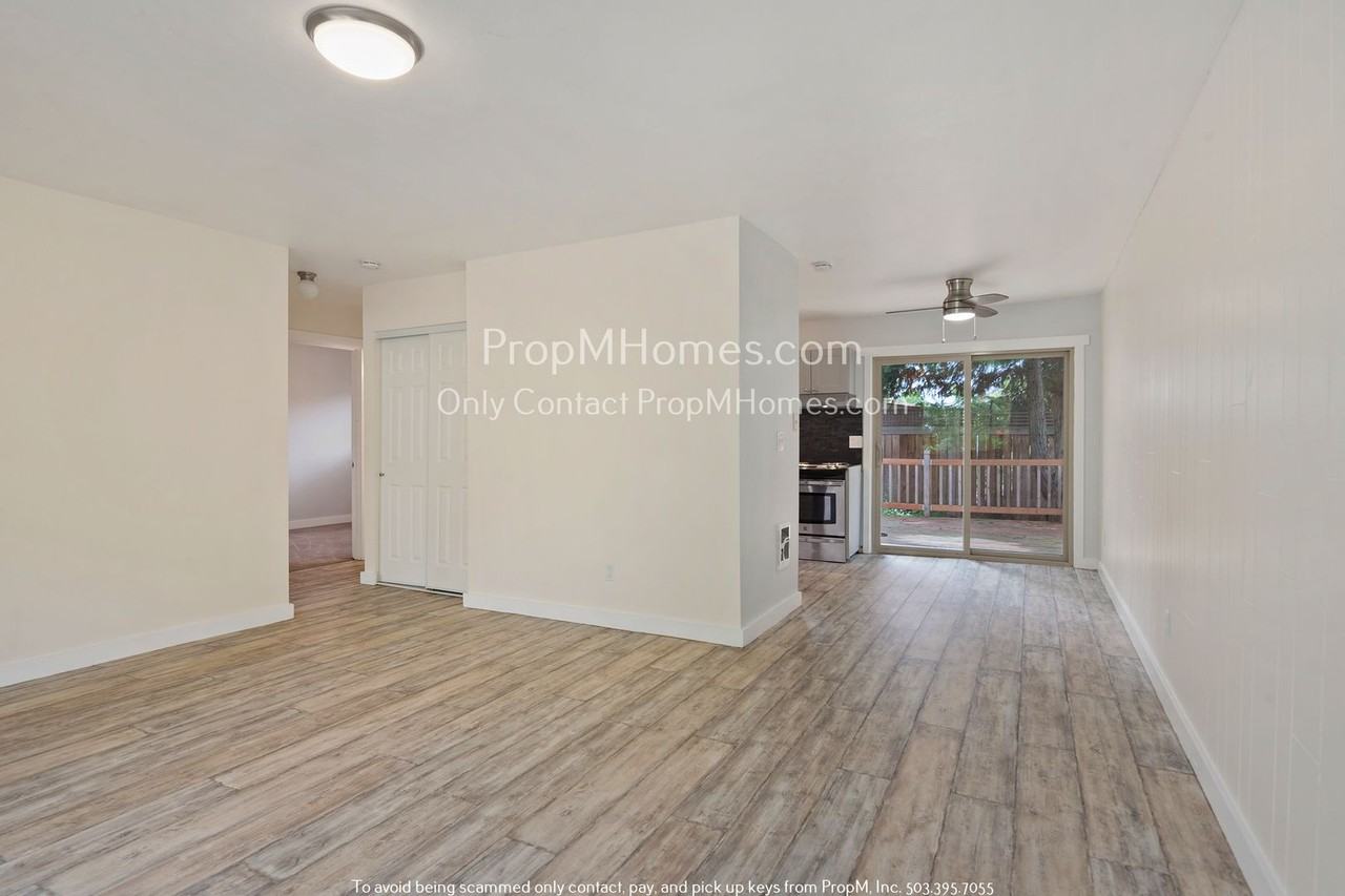 5829 Se 80th Ct - Photo 5 of 18