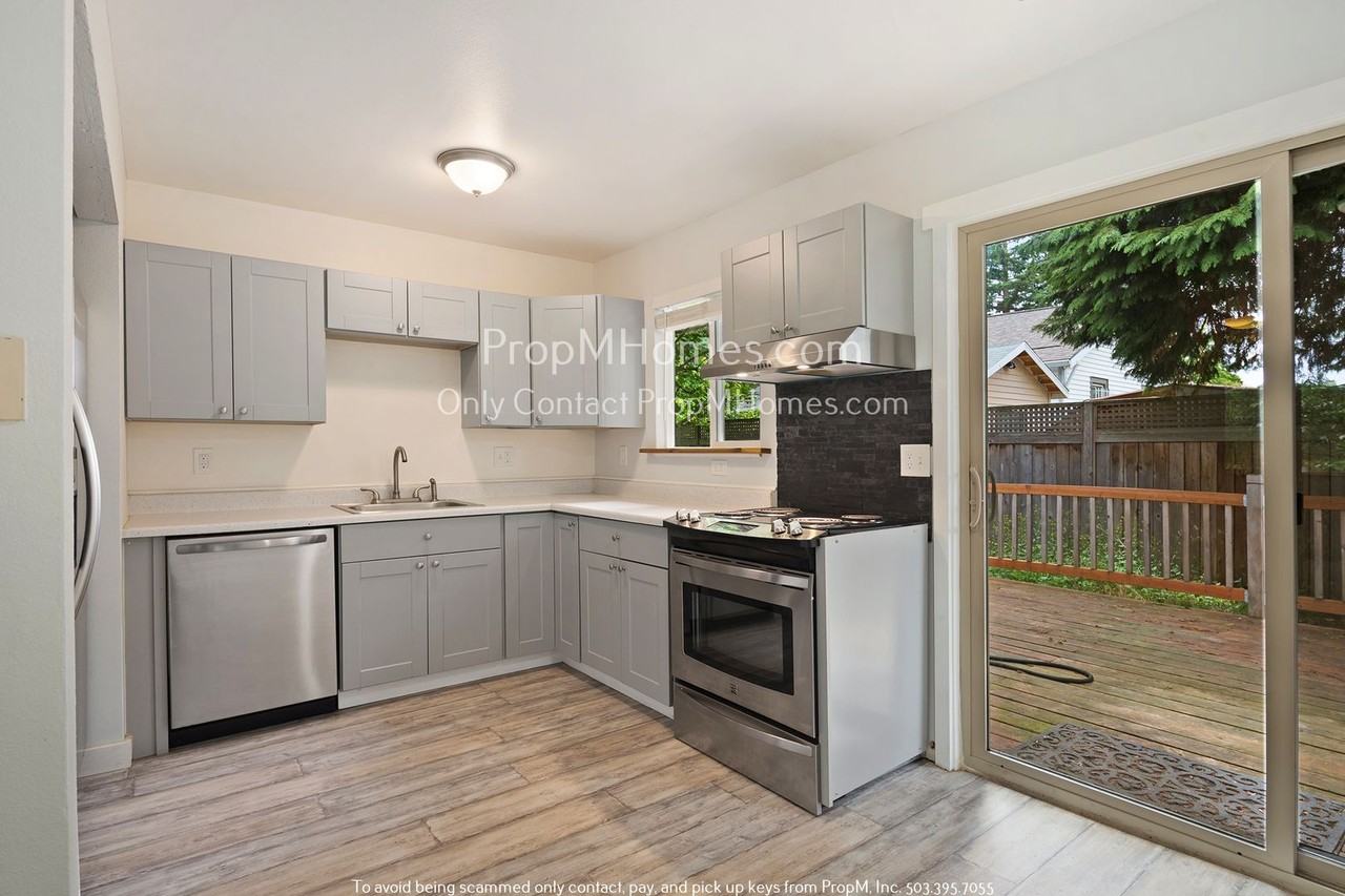 5829 Se 80th Ct - Photo 7 of 18