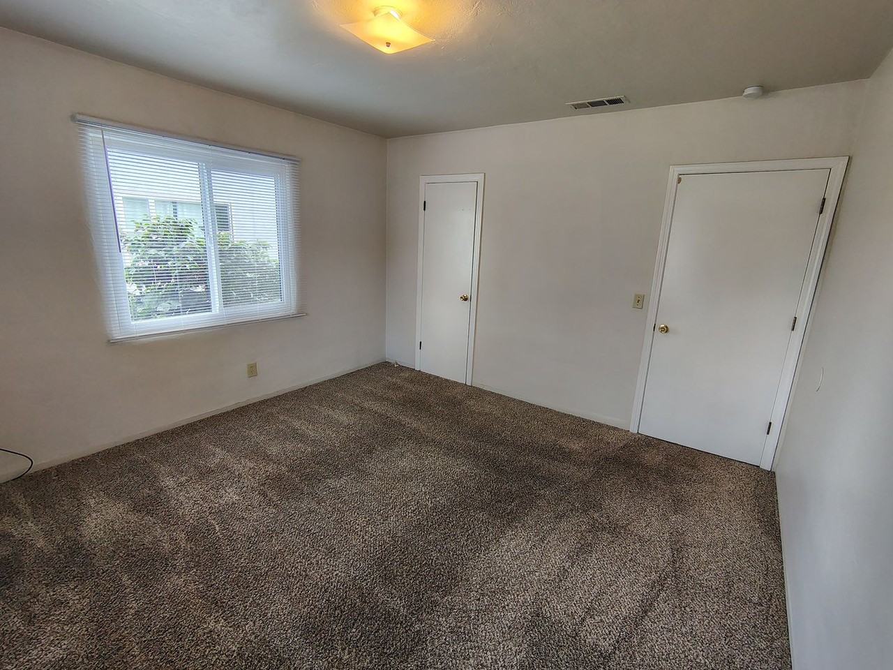 408 Fusco Ave - Photo 7 of 24