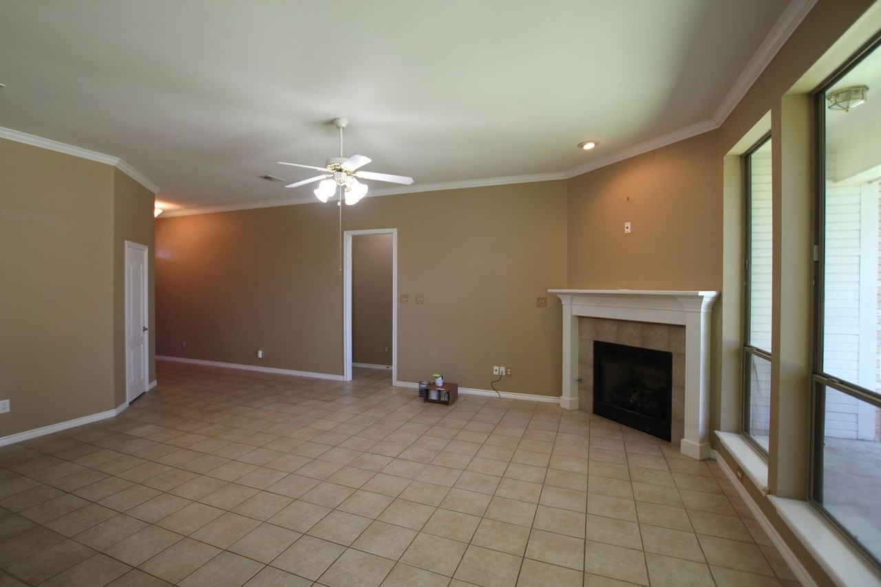 5716 Thomas Nelson Dr - Photo 5 of 31