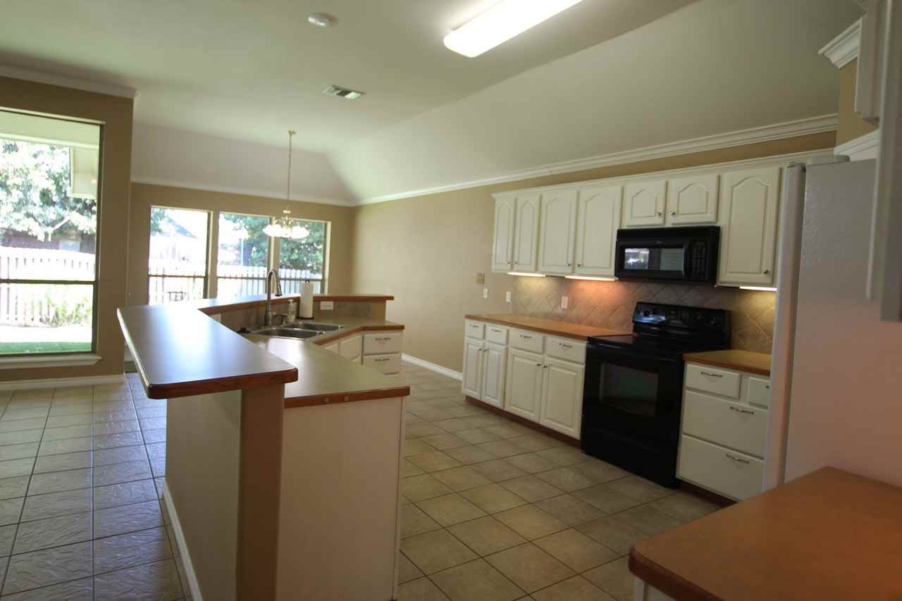 5716 Thomas Nelson Dr - Photo 7 of 31