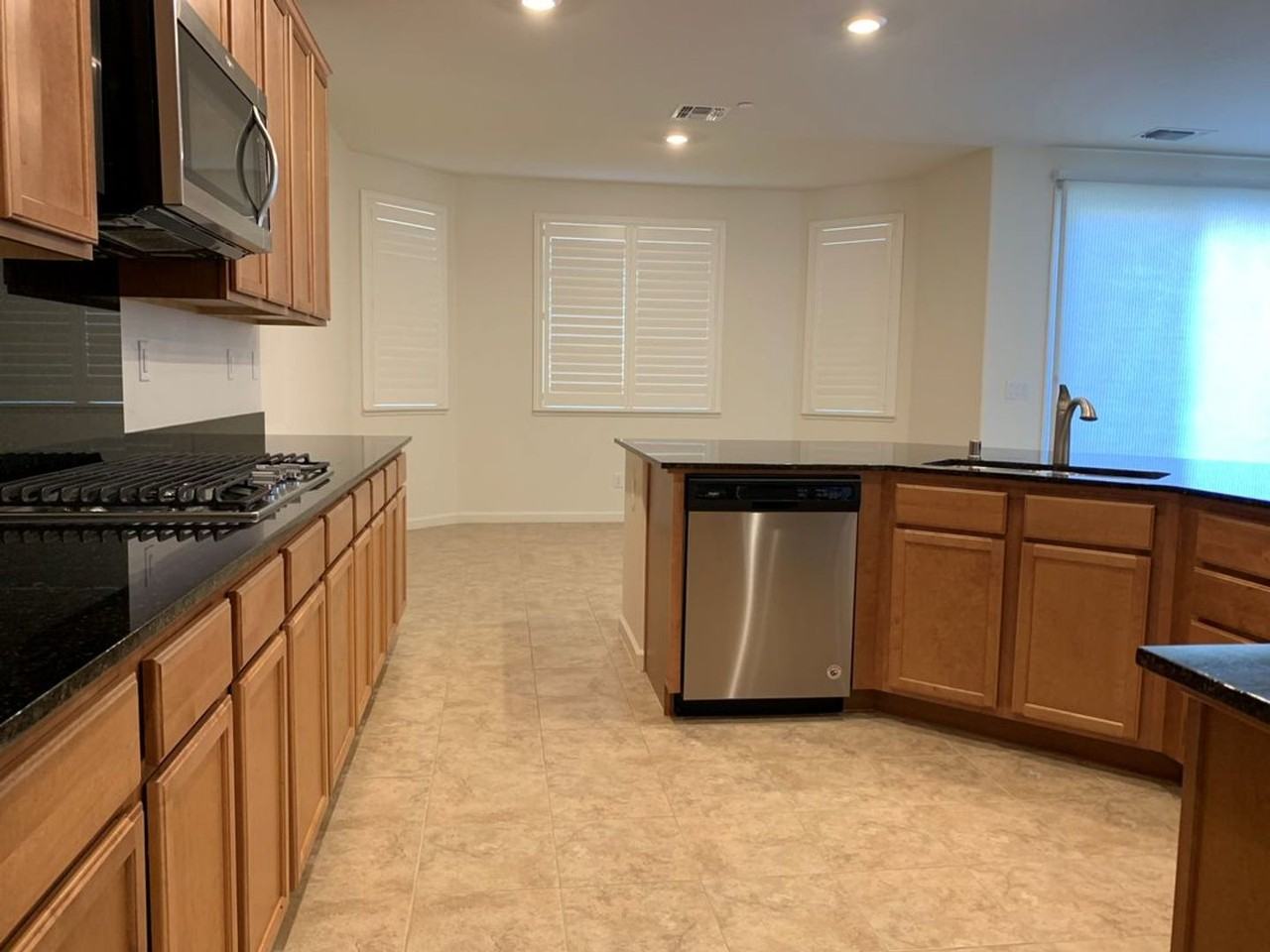 33627 Stallion St - Photo 4 of 11