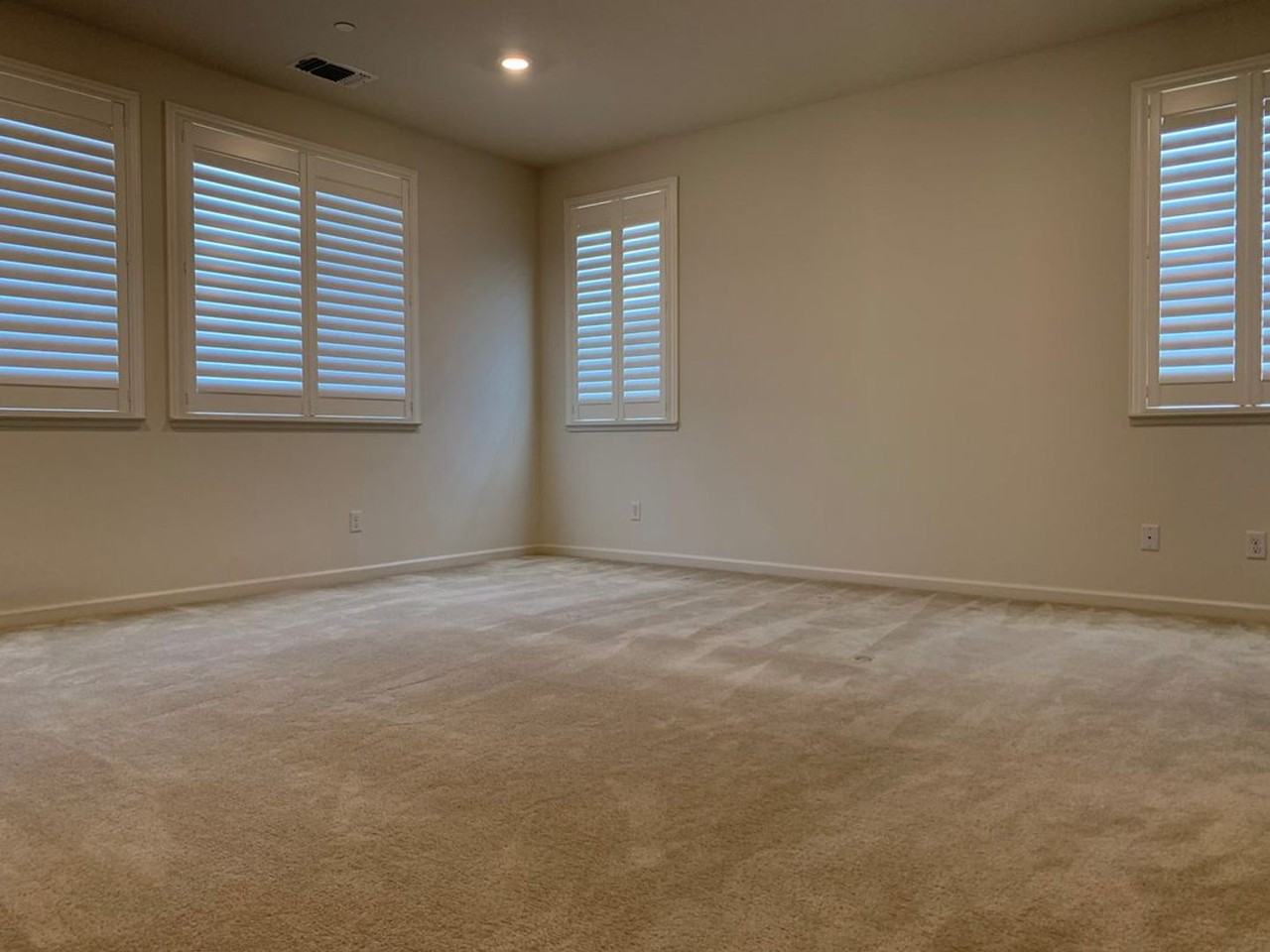 33627 Stallion St - Photo 5 of 11