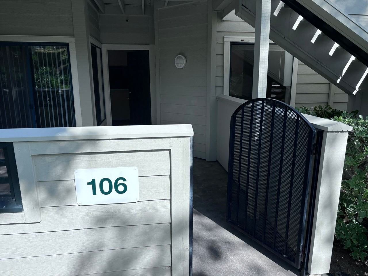 1201 Glen Cove Pkwy - Photo 4 of 40