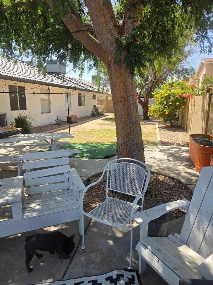 18834 N 41st Ave - Photo 2 of 4