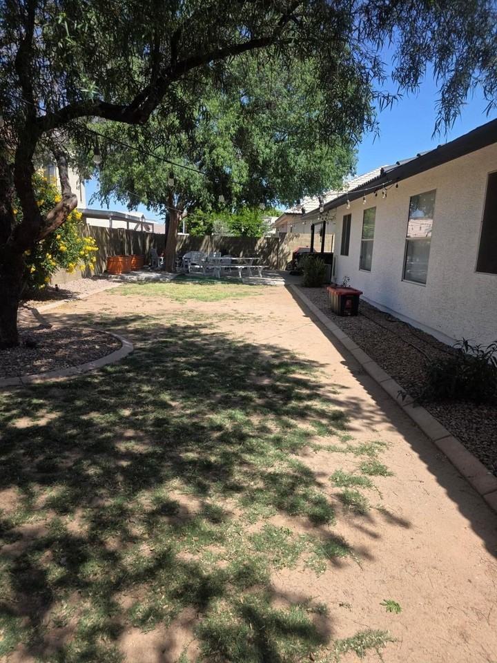 18834 N 41st Ave - Photo 3 of 4