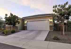 21248 W Palm Ln - Photo 1 of 1