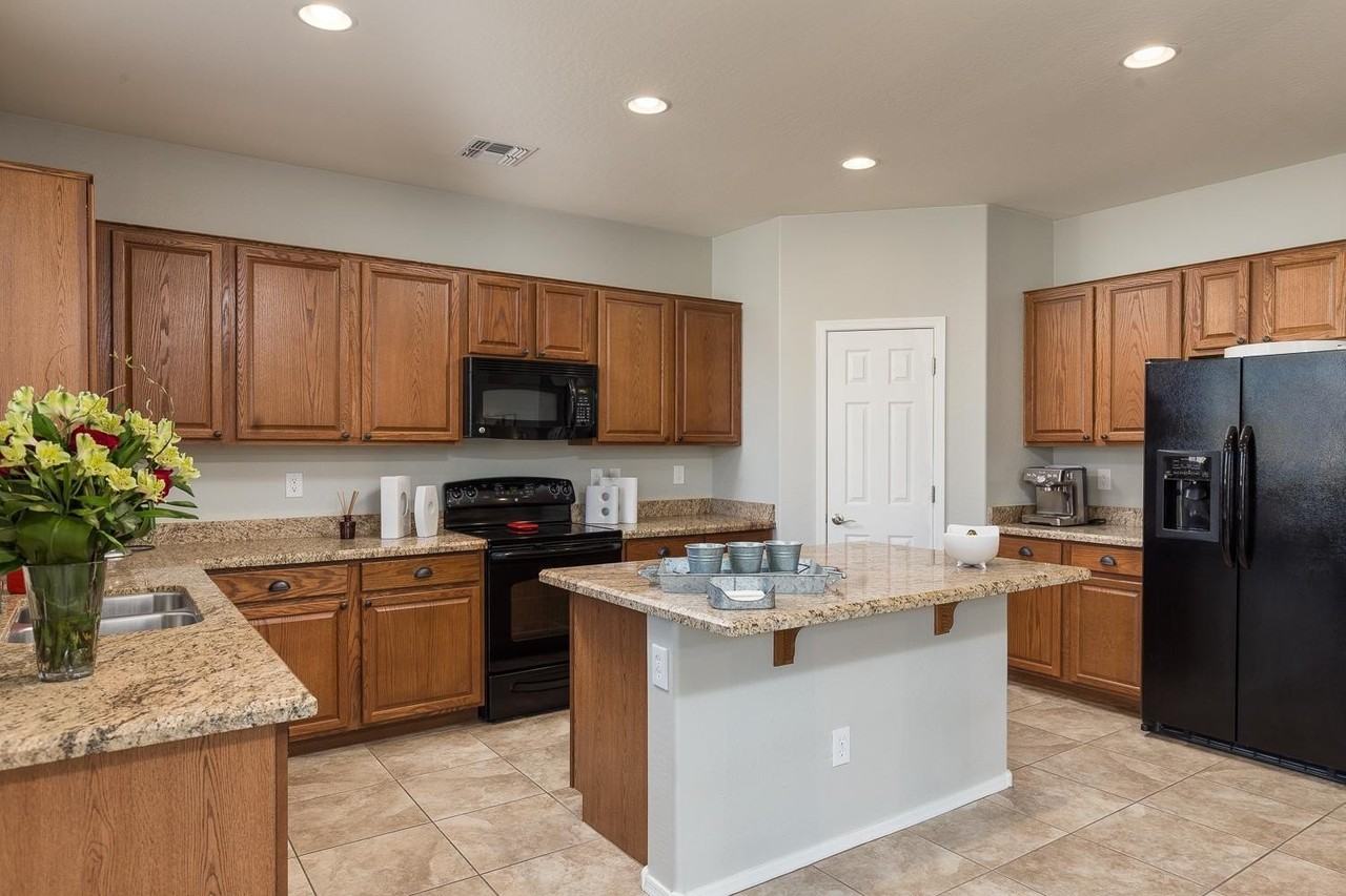 3252 W Gran Paradiso Dr - Photo 5 of 20