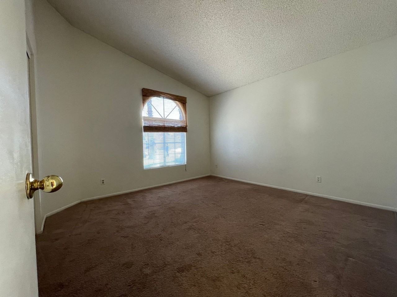 2826 Secret Canyon Rd - Photo 5 of 10