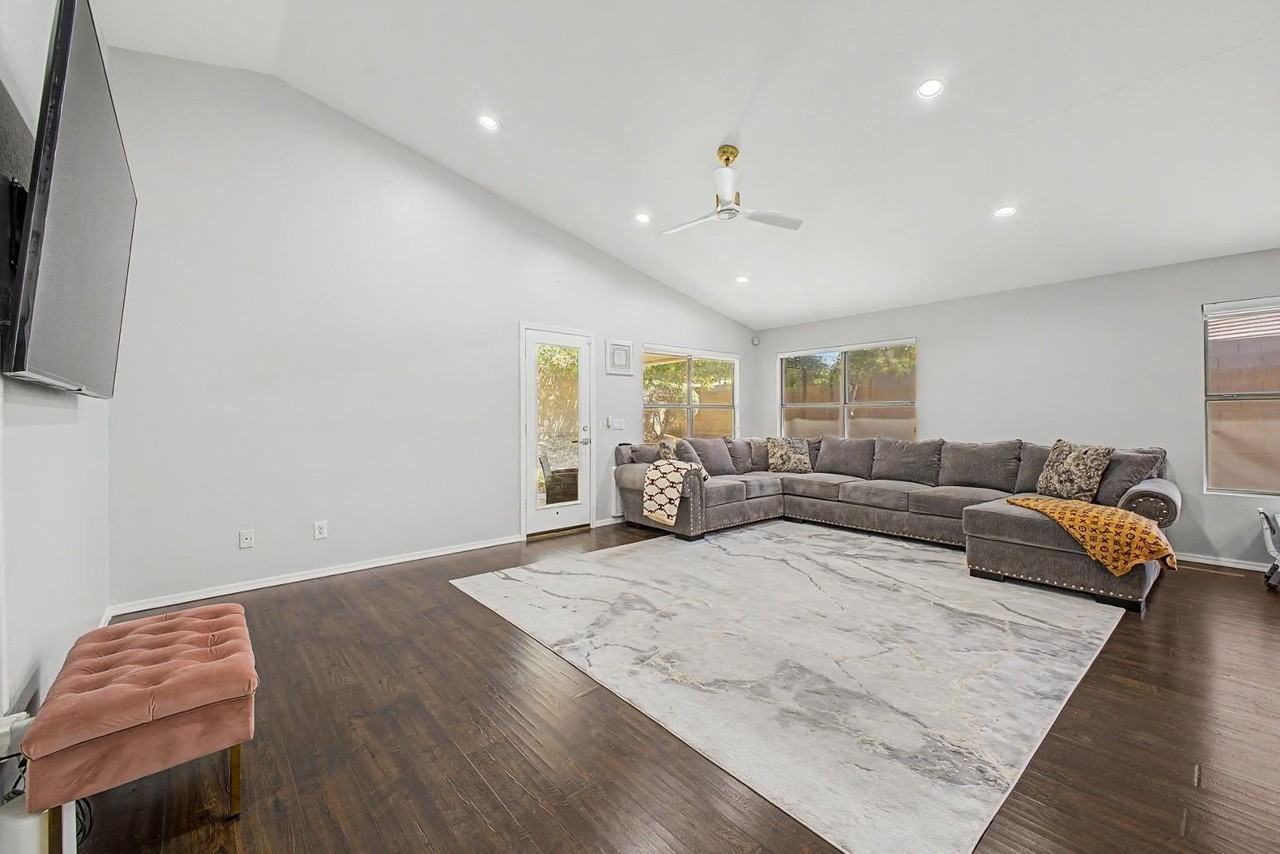 6406 W Escuda Rd - Photo 7 of 31