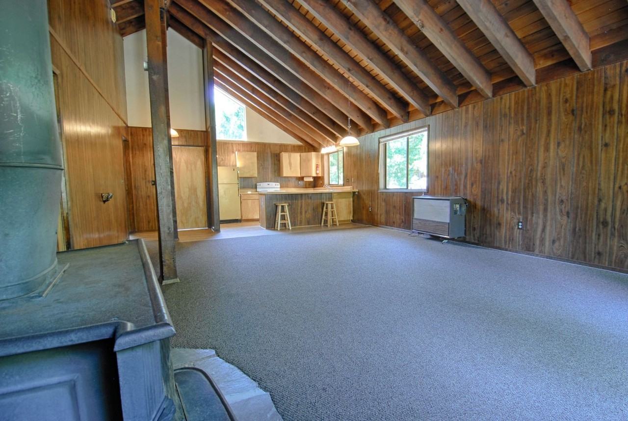 5826 Victoria Rd - Photo 6 of 26
