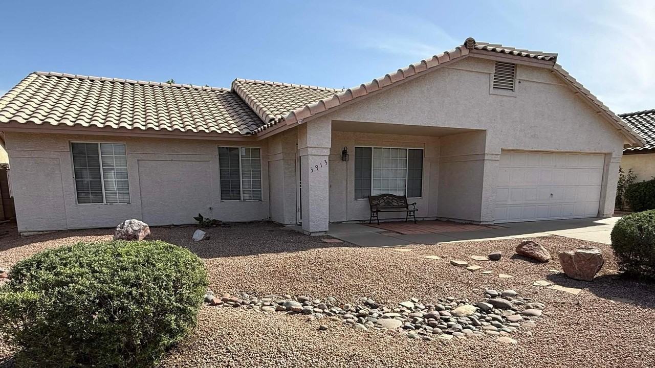 3913 W Morelos St - Photo 2 of 19