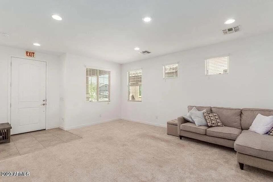3741 S 64th Dr - Photo 3 of 20