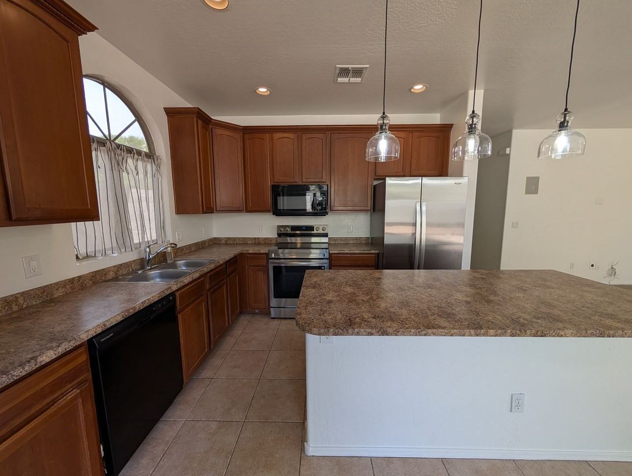 3664 E Sebastian Ln - Photo 2 of 17