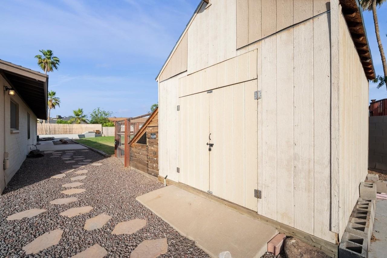 4515 W Shaw Butte Dr - Photo 3 of 34