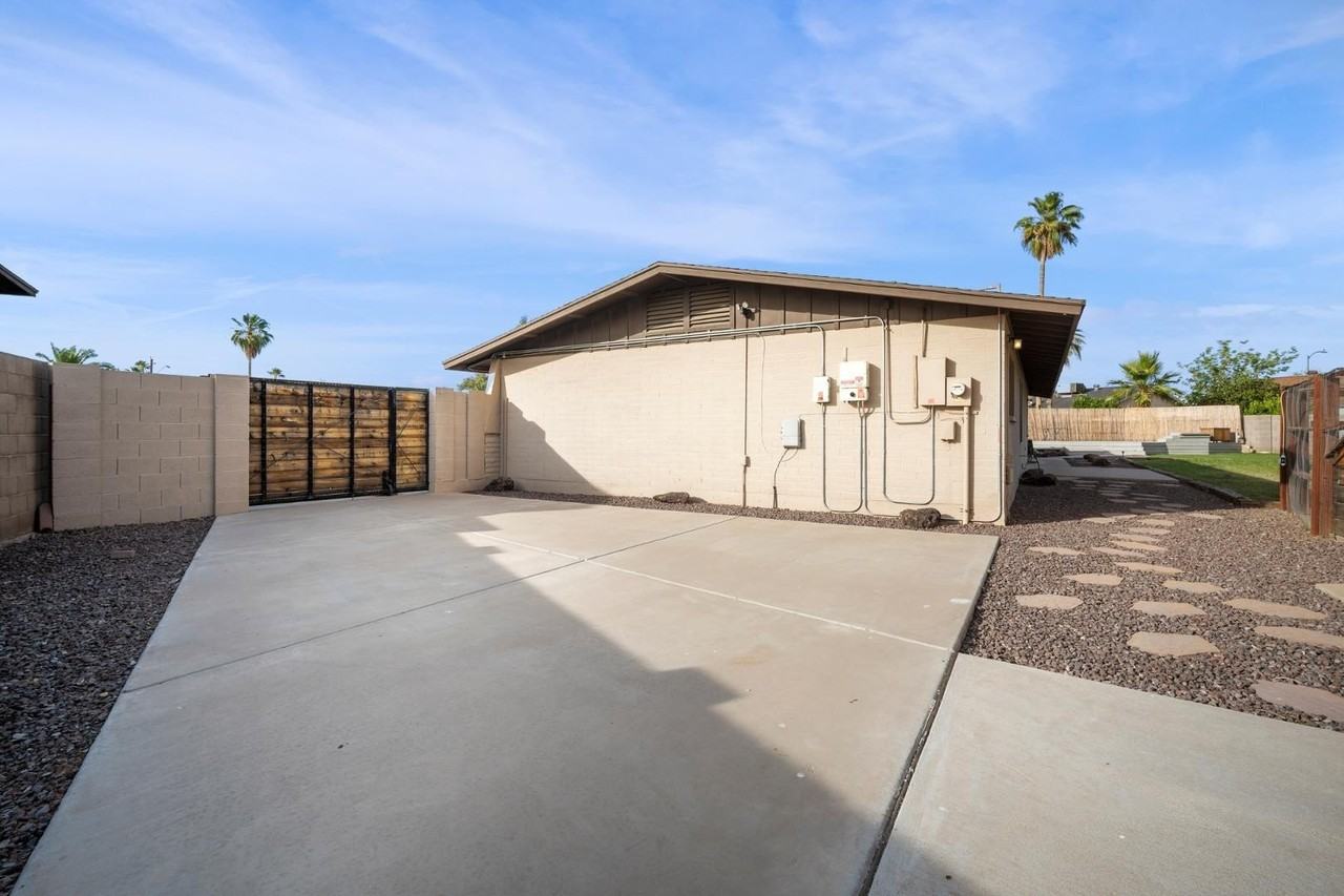 4515 W Shaw Butte Dr - Photo 4 of 34