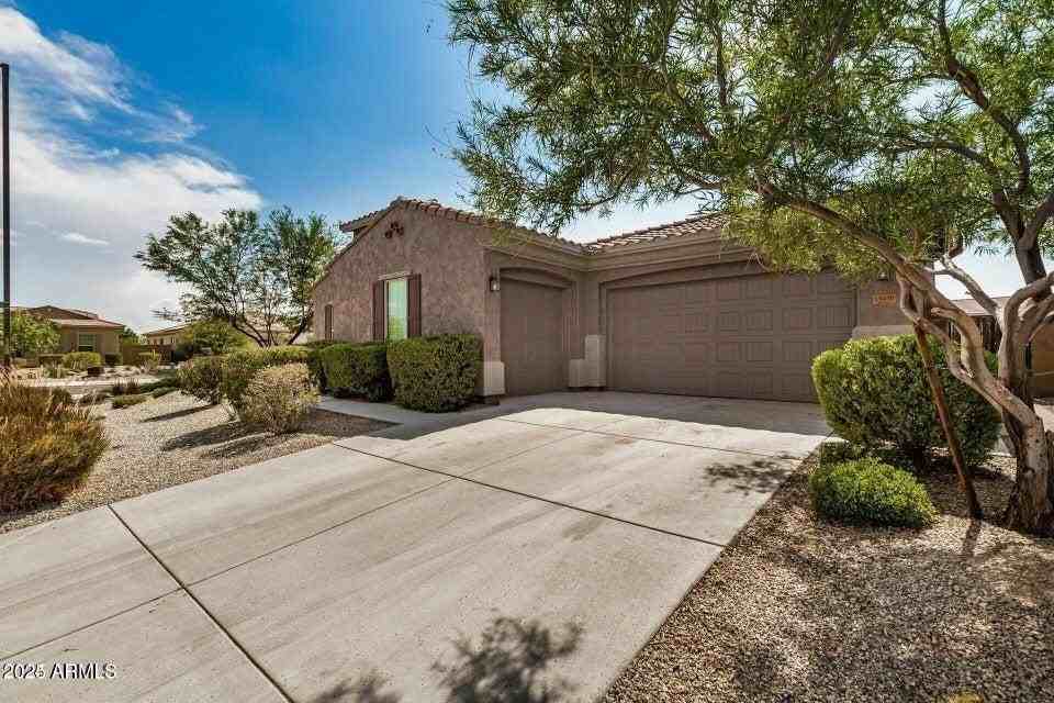 15430 S 183rd Ln - Photo 3 of 50