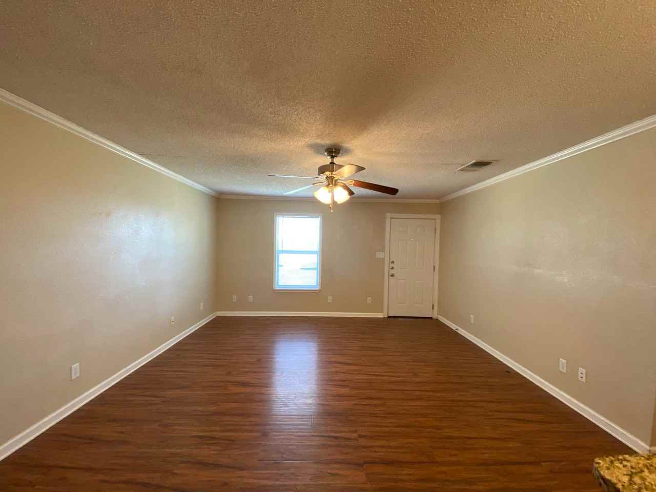 1490 W Klein Rd - Photo 4 of 27