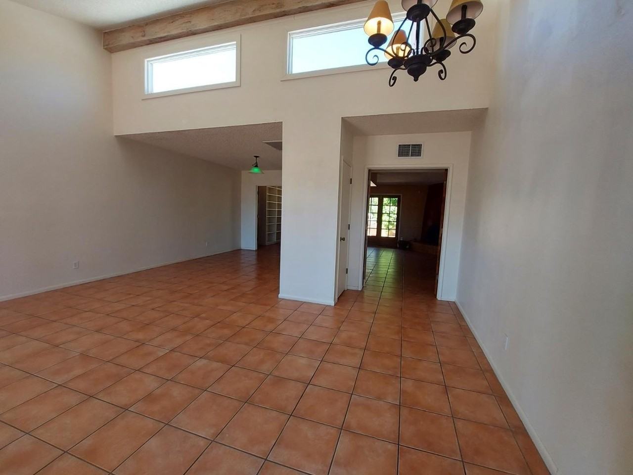 2604 Inverrary Dr - Photo 3 of 16